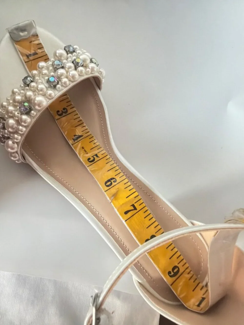 Steve Madden JCarrson Pearl Beads block Heel Ivory Sandals Big Kid Size 6